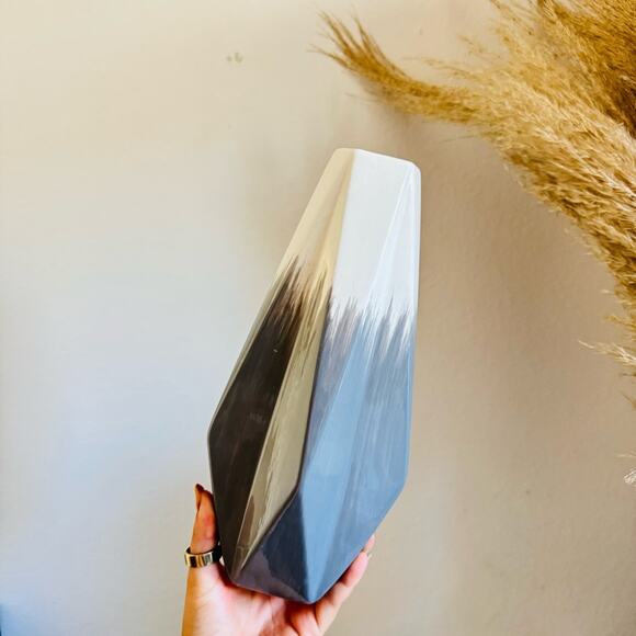 2 VINTAGE White Grey Gray Ridged Ceramic Vase Decor Mid Century Modern Retro - Picture 4 of 9